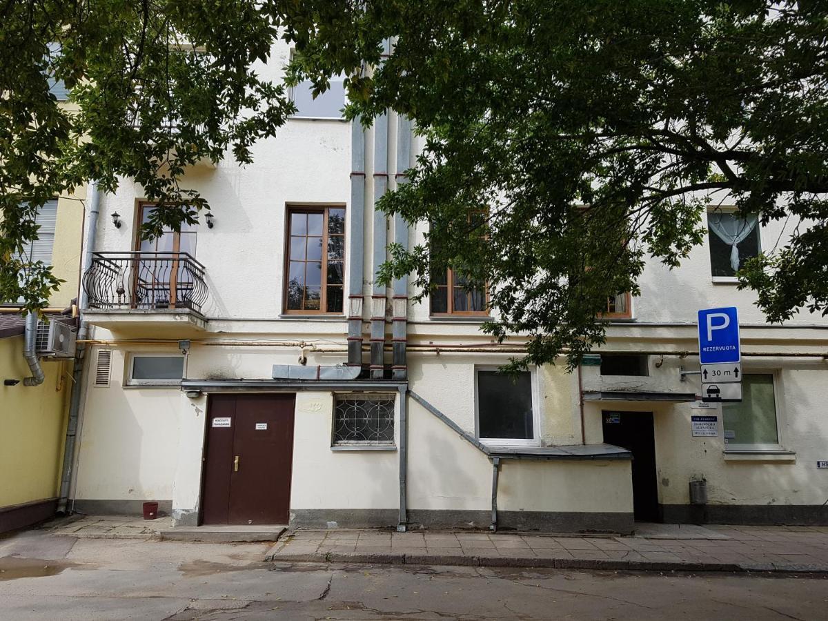 Barrister'S Apartments With Fireplace Šiauliai Exterior foto